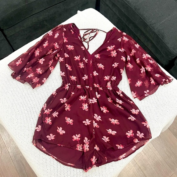 Abercrombie & Fitch Burgundy Floral Romper - Picture 3 of 10
